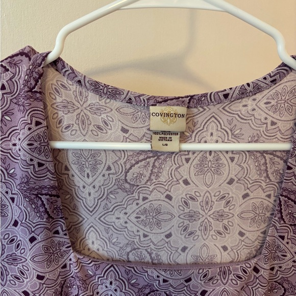 Covington Women's Lavender Short Sleeve Top - Picture 3 of 4